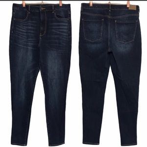 American Eagle Highest Rise Dark Wash Jeans 12